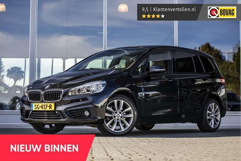 Zwart Gebruikt 2018 BMW 218 Gran Tourer Executive MPV | € 20.850 (Eerlijke prijs) - Afbeelding 1/4