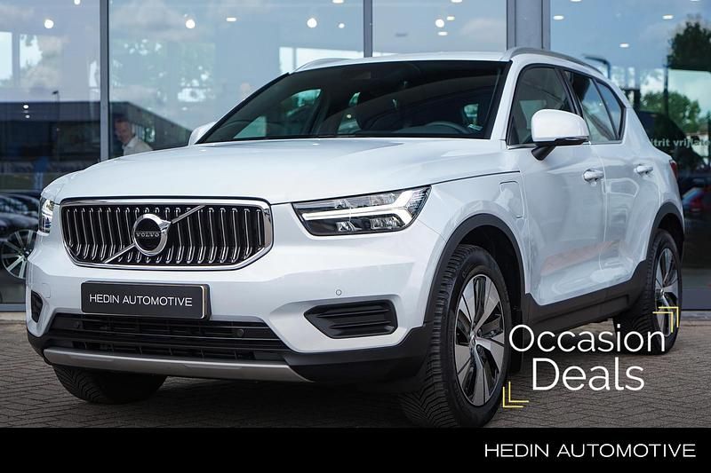 Grijs Occasion 2021 Volvo XC40 Inscription SUV | € 36.995 (Eerlijke prijs) - Afbeelding 1/4