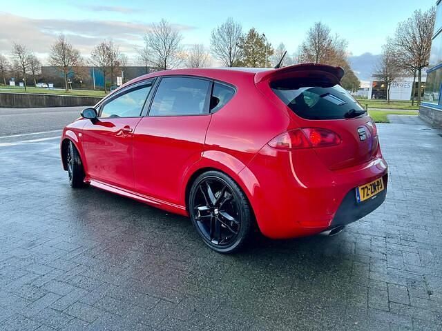 Occasion Seat Leon CUPRA 241 PK (177 kW) 2008 Rood MPV