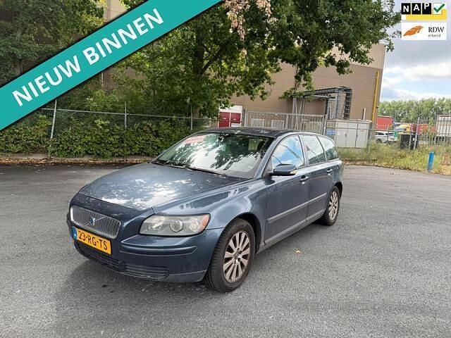 Blauw, metallic lak Gebruikt 2005 Volvo V50 Momentum Stationwagen | € 999 (Super prijs) - Afbeelding 1/3