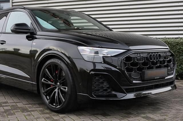 Nieuw Audi Q8 Ambiente 488 PK (358 kW) 2026 Zwart SUV