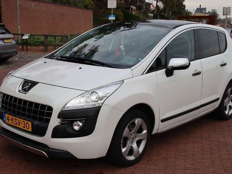 Wit Gebruikt 2013 Peugeot 3008 Allure MPV | € 11.999 (Duur) - Afbeelding 1/4