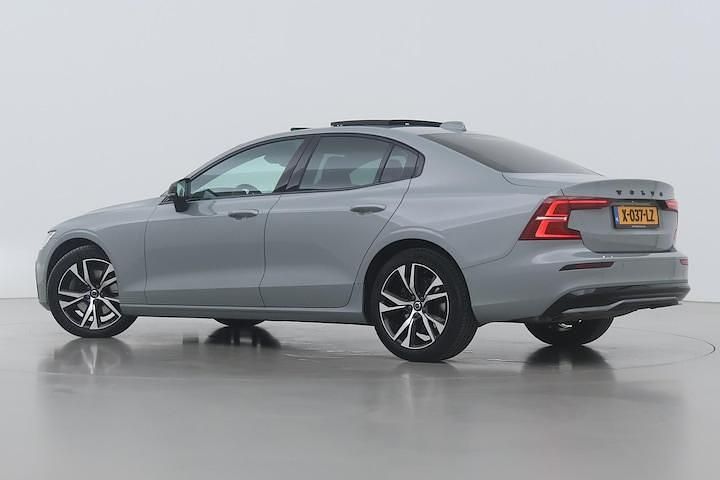 Occasion Volvo S60 Plus 197 PK (144 kW) 2023 Grijs Sedan