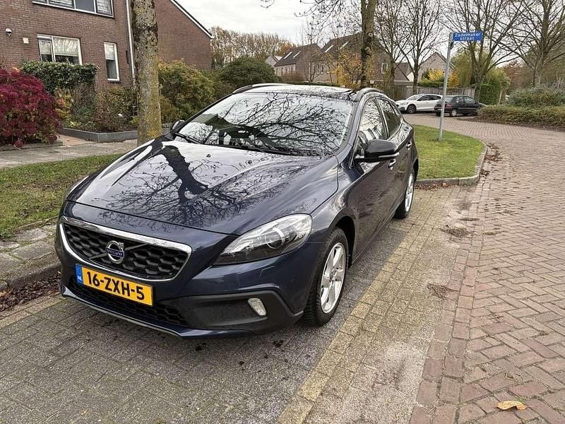 Occasion Volvo V40 CC Momentum 179 PK (131 kW) 2013 Blauw Stationwagen