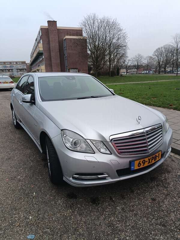 Gebruikt 2011 Mercedes E250 Avantgarde Sedan | € 8.500 (Eerlijke prijs) - Afbeelding 1/4