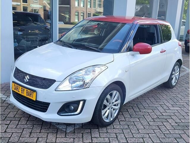 Wit Gebruikt 2014 Suzuki Swift Hatchback | € 10.945 (Eerlijke prijs) - Afbeelding 1/4
