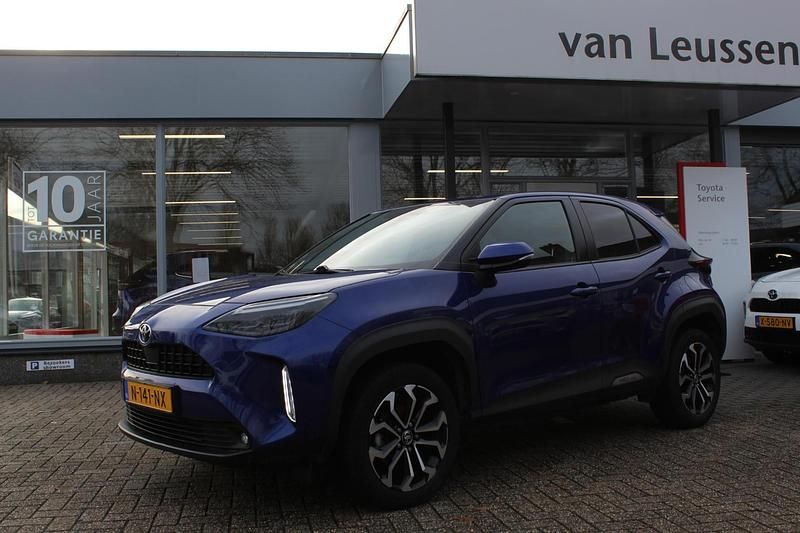 Blauw Occasion 2022 Toyota Yaris Cross Edition SUV | € 25.499 (Eerlijke prijs) - Afbeelding 1/1