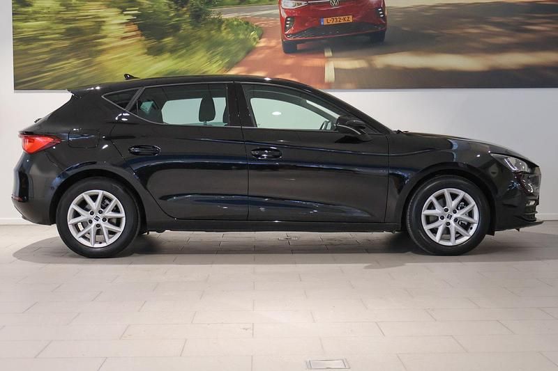 Occasion Seat Leon Business 110 PK (80 kW) 2023 Zwart Hatchback