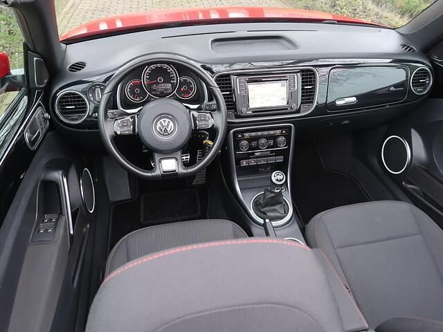 Occasion VW Beetle Sound 105 PK (77 kW) 2017 Rood Hatchback