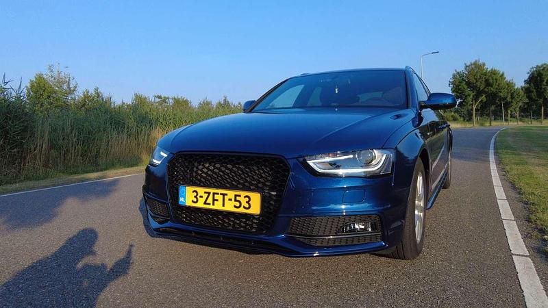 Blauw Gebruikt 2015 Audi A4 Stationwagen | € 10.900 (Eerlijke prijs) - Afbeelding 1/4