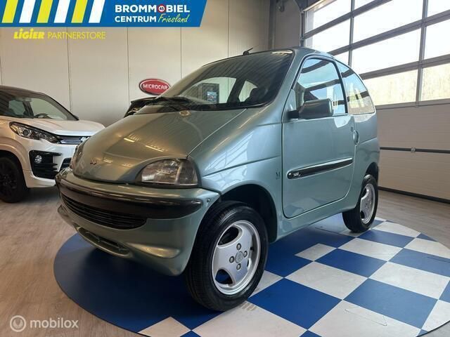 Groen Gebruikt 2005 Ligier Nova Hatchback | € 3.945 - Afbeelding 1/4