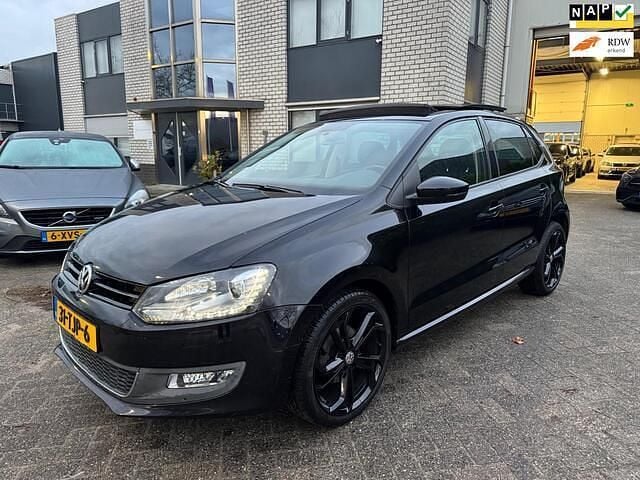 Zwart Occasion 2012 VW Polo Highline Hatchback | € 4.950 (Goede deal) - Afbeelding 1/4