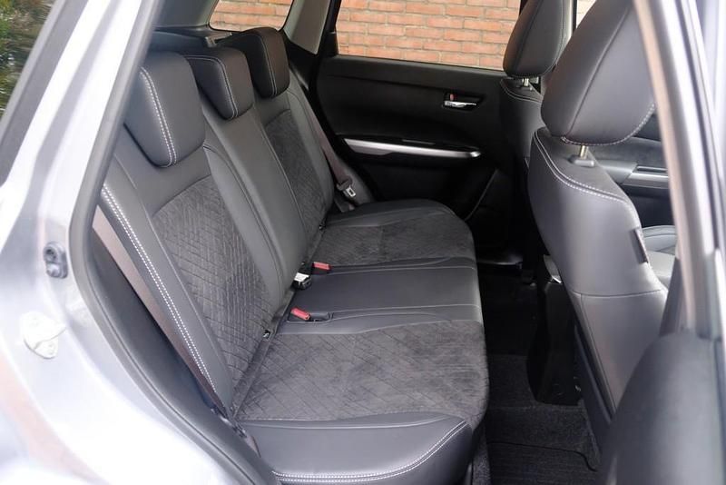 Occasion Suzuki Vitara Style 131 PK (96 kW) 2025 Grijs SUV