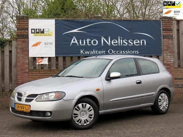 Occasion Nissan Almera Acenta 98 PK (72 kW) 2004 Grijs Hatchback