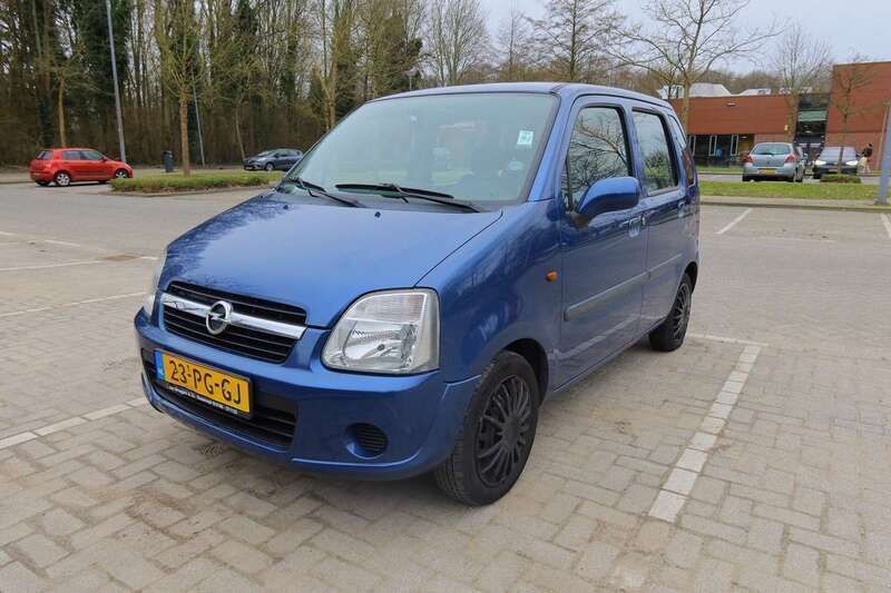 Blauw Gebruikt 2004 Opel Agila Enjoy MPV | € 1.000 (Eerlijke prijs) - Afbeelding 1/4