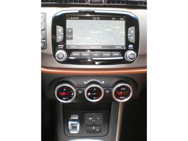 Occasion Alfa Romeo Giulietta Exclusive 170 PK (125 kW) 2015 Wit Hatchback