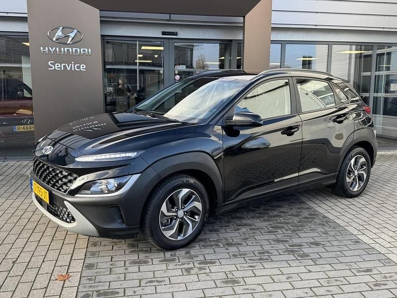 Zwart Gebruikt 2023 Hyundai Kona Comfort SUV | € 26.950 - Afbeelding 1/4