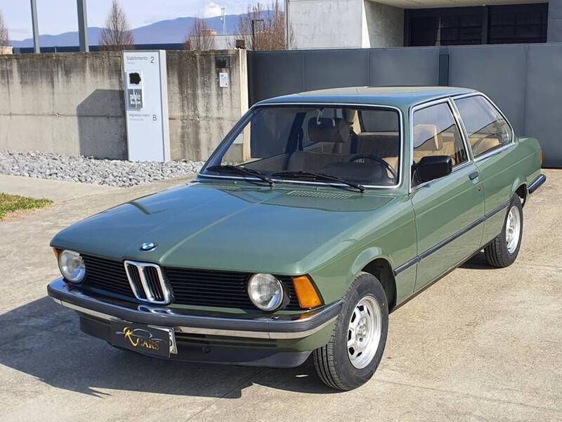 Groen Gebruikt 1982 BMW 315 Hatchback | € 9.000 - Afbeelding 1/4