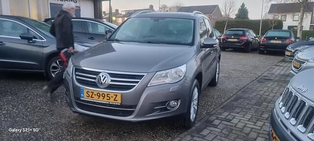Grijs Occasion 2011 VW Tiguan Sport SUV | € 7.950 (Super prijs) - Afbeelding 1/4