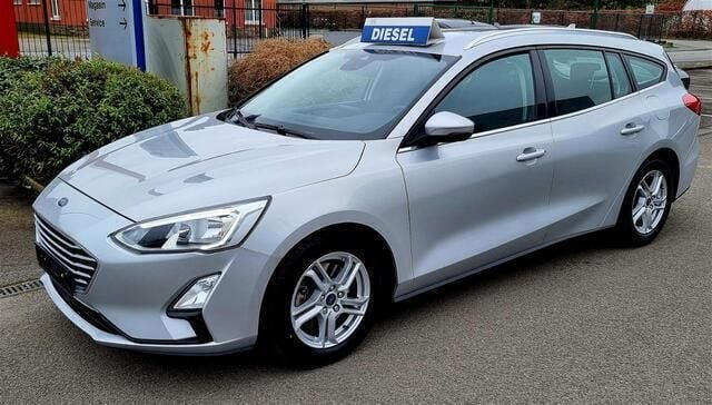 Zilver Gebruikt 2019 Ford Focus Business Edition Stationwagen | € 14.500 (Super prijs) - Afbeelding 1/4