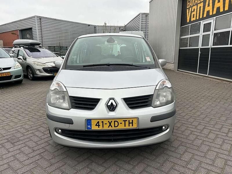 Occasion Renault Modus Dynamique 112 PK (82 kW) 2007 Grijs MPV