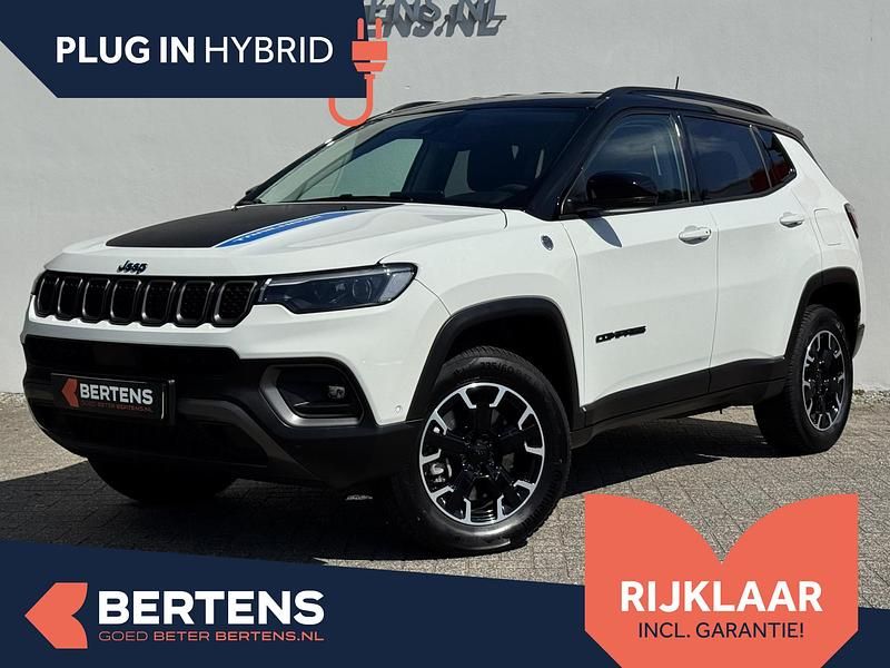 Wit Gebruikt 2024 Jeep Compass Trailhawk SUV | € 33.950 (Duur) - Afbeelding 1/4