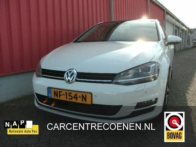 Wit Gebruikt 2013 VW Golf VII Highline Hatchback | € 11.950 (Iets duurder) - Afbeelding 1/4