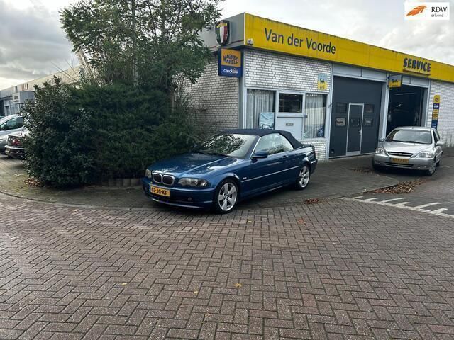Blauw Gebruikt 2002 BMW 325 Cabriolet Executive Cabriolet | € 4.950 (Duur) - Afbeelding 1/4