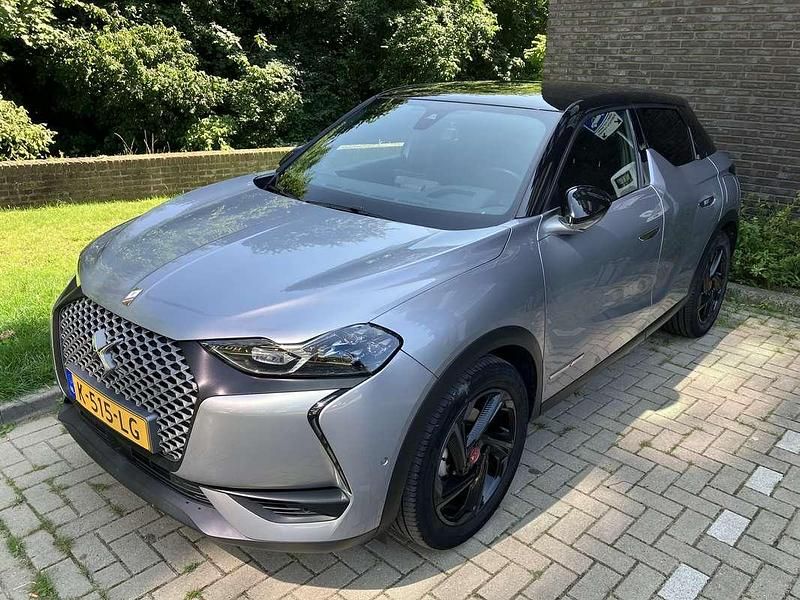Grijs Occasion 2020 DS Automobiles DS3 Crossback Performance Line Plus SUV | € 12.900 (Super prijs) - Afbeelding 1/4