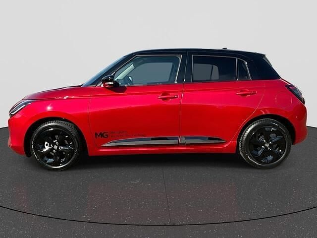 Nieuw Suzuki Swift Style 83 PK (61 kW) 2025 Rood Hatchback