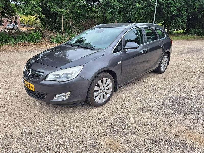 Gebruikt 2011 Opel Astra Cosmo Stationwagen | € 5.199 (Duur) - Afbeelding 1/4