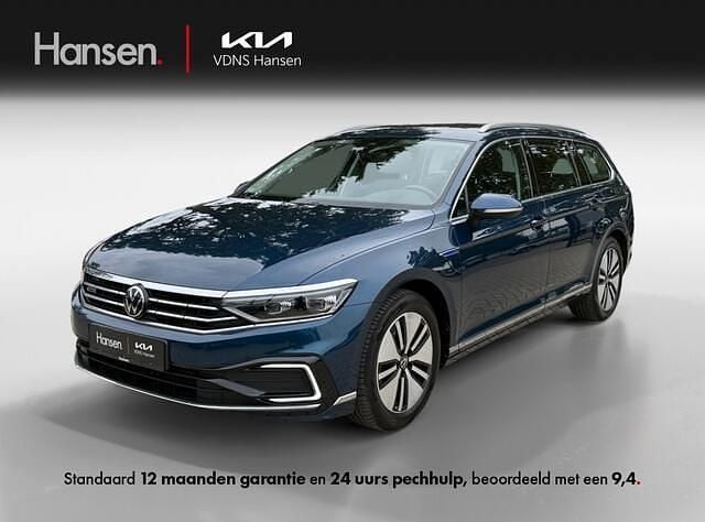 Blauw Gebruikt 2021 VW Passat Business Stationwagen | € 22.445 (Goede deal) - Afbeelding 1/4
