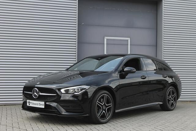 Occasion Mercedes CLA250 Shooting Brake AMG line 160 PK (117 kW) 2021 Zwart, metallic lak Stationwagen
