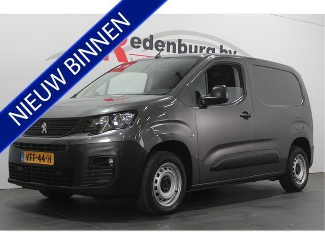 Grijs Gebruikt 2020 Peugeot Partner Premium MPV | € 10.945 (Iets duurder) - Afbeelding 1/4