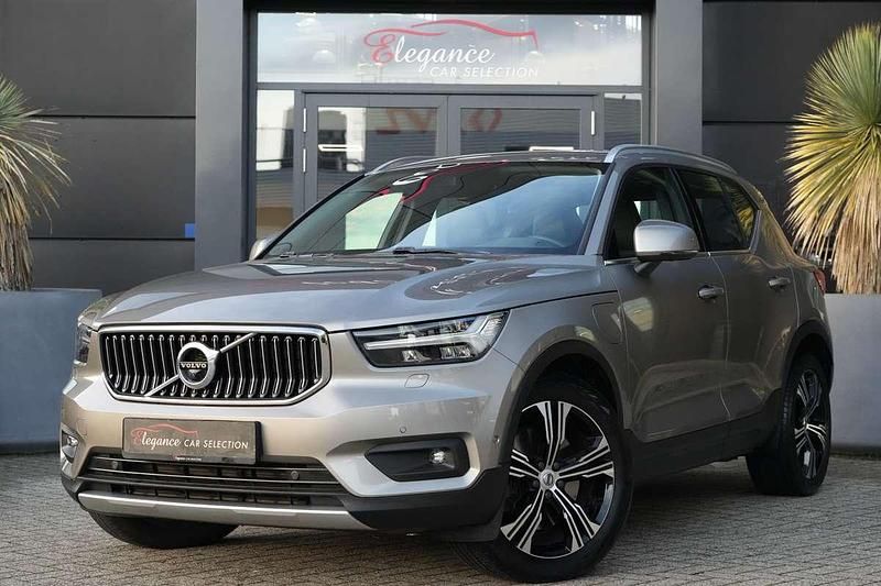 Grijs (metallic) Occasion 2020 Volvo XC40 Business Edition SUV | € 25.950 (Super prijs) - Afbeelding 1/4