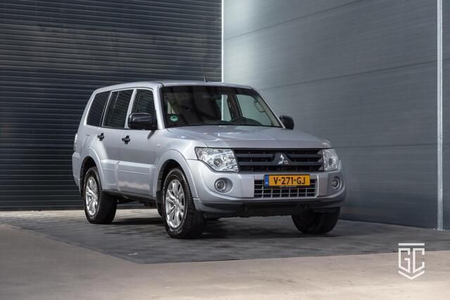 Zilver Gebruikt 2014 Mitsubishi Pajero SUV | € 16.950 - Afbeelding 1/4