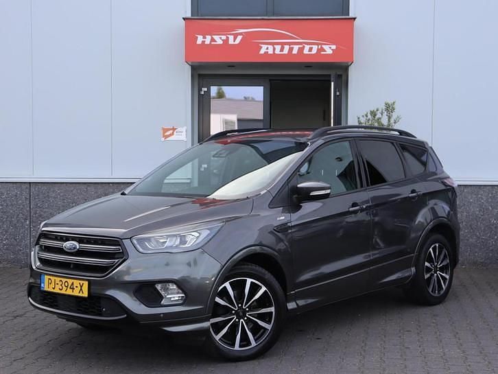 Grijs Gebruikt 2017 Ford Kuga ST-Line SUV | € 14.650 (Eerlijke prijs) - Afbeelding 1/3