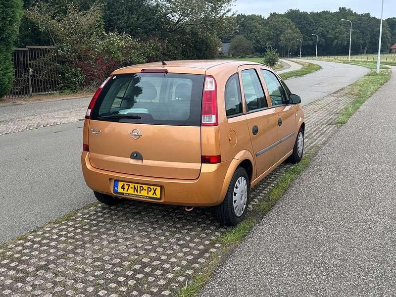 Goud Gebruikt 2004 Opel Meriva Essentia MPV | € 500 (Super prijs) - Afbeelding 1/4