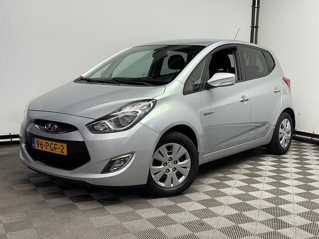 Zilver Gebruikt 2011 Hyundai ix20 MPV | € 4.975 (Goede deal) - Afbeelding 1/4