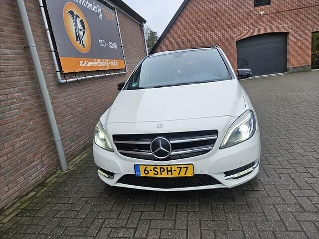 Occasion Mercedes B200 Ambition 156 PK (114 kW) 2013 Wit (metallic) MPV