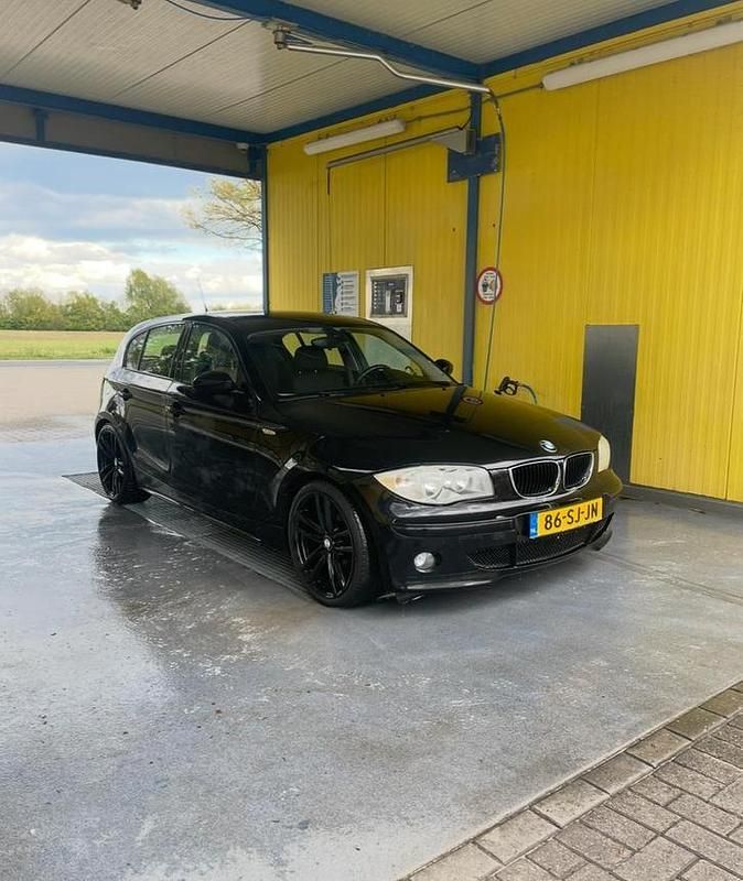Gebruikt 2006 BMW 120 Hatchback | € 2.575 - Afbeelding 1/4
