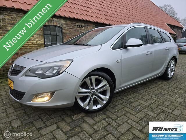 Grijs Gebruikt 2011 Opel Astra Sport Stationwagen | € 5.750 - Afbeelding 1/4