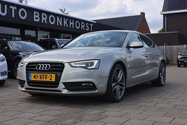 Grijs Gebruikt 2012 Audi A5 Sportback S-Line Hatchback | € 12.950 (Eerlijke prijs) - Afbeelding 1/4