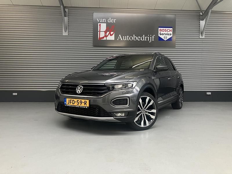 Grijs Gebruikt 2018 VW T-Roc Sport SUV | € 24.750 (Goede deal) - Afbeelding 1/4