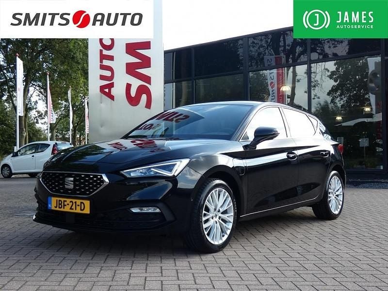Zwart Gebruikt 2021 Seat Leon XCELLENCE Hatchback | € 22.745 (Goede deal) - Afbeelding 1/4