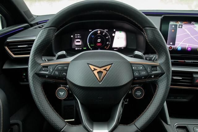 Occasion Cupra Leon VZ 245 PK (180 kW) 2021 Grijs Hatchback