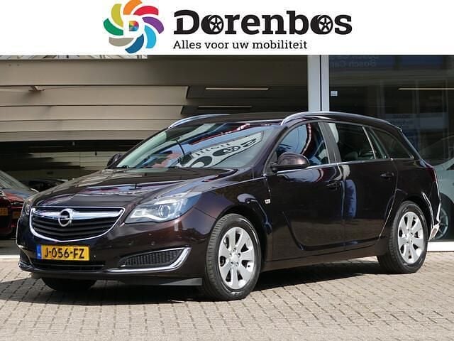 Bruin, metallic lak Gebruikt 2016 Opel Insignia Edition Stationwagen | € 11.950 (Iets duurder) - Afbeelding 1/4