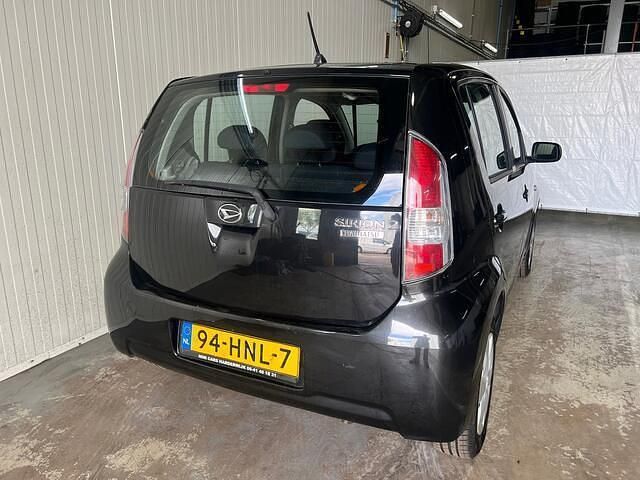Occasion Daihatsu Sirion 69 PK (50 kW) 2009 Zwart Hatchback
