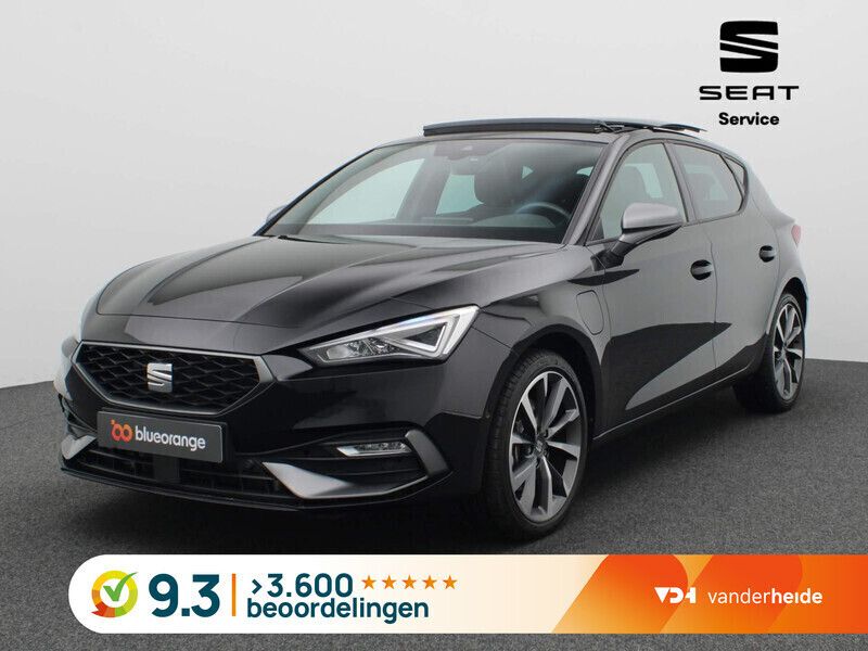 Zwart Gebruikt 2023 Seat Leon Business Hatchback | € 30.900 (Iets duurder) - Afbeelding 1/3