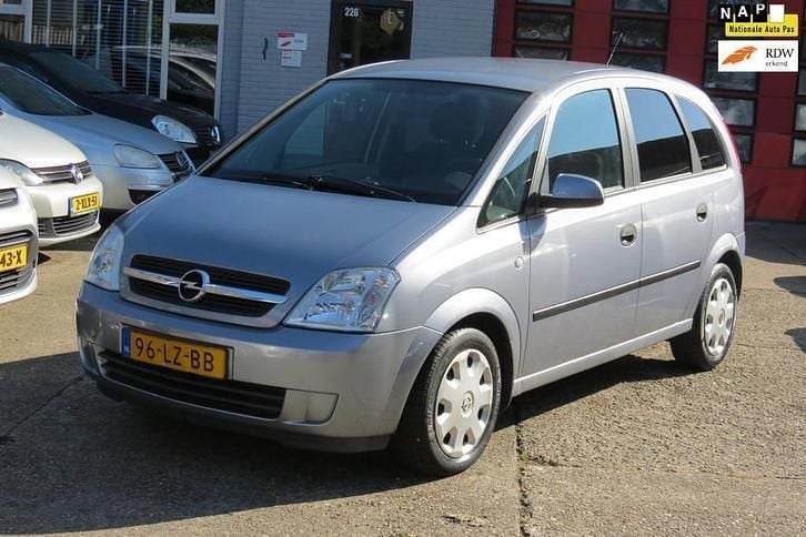 Grijs Gebruikt 2003 Opel Meriva Enjoy MPV | € 899 (Eerlijke prijs) - Afbeelding 1/1